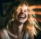 Zâmbete terapeutice: Cum râsul combate stresul
